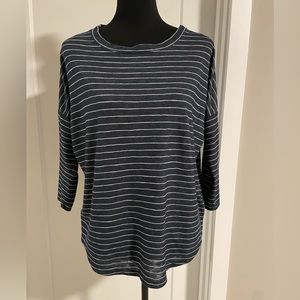 LOFT Shirt Women’s Navy & White striped 3/4 sleeve